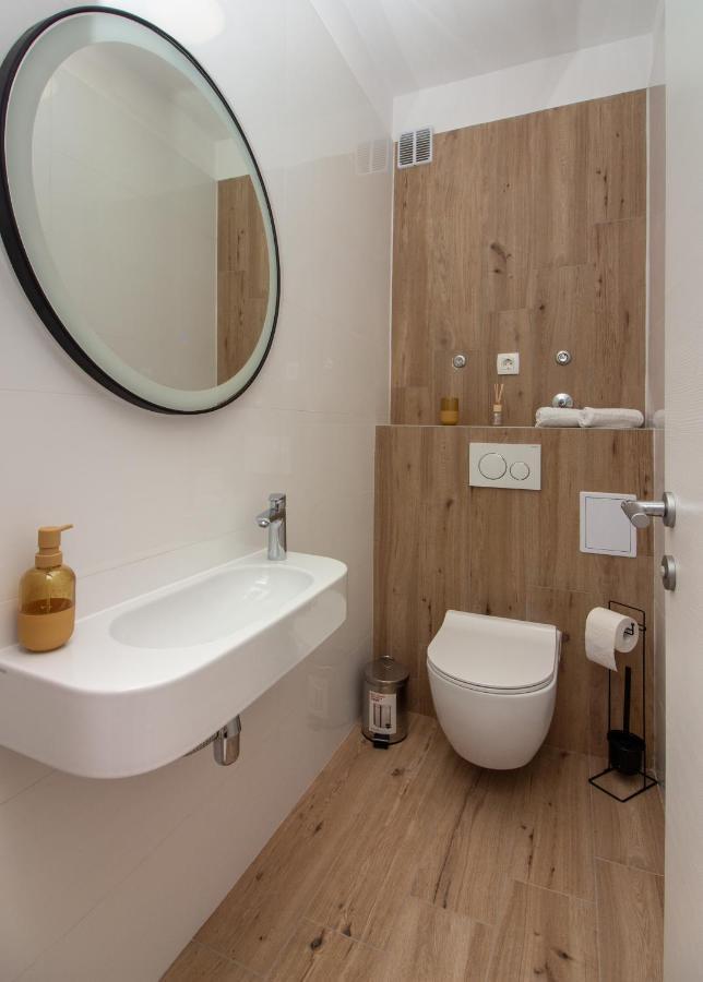 Bura2 , With Private Parking In The Garage Apartment Split Luaran gambar