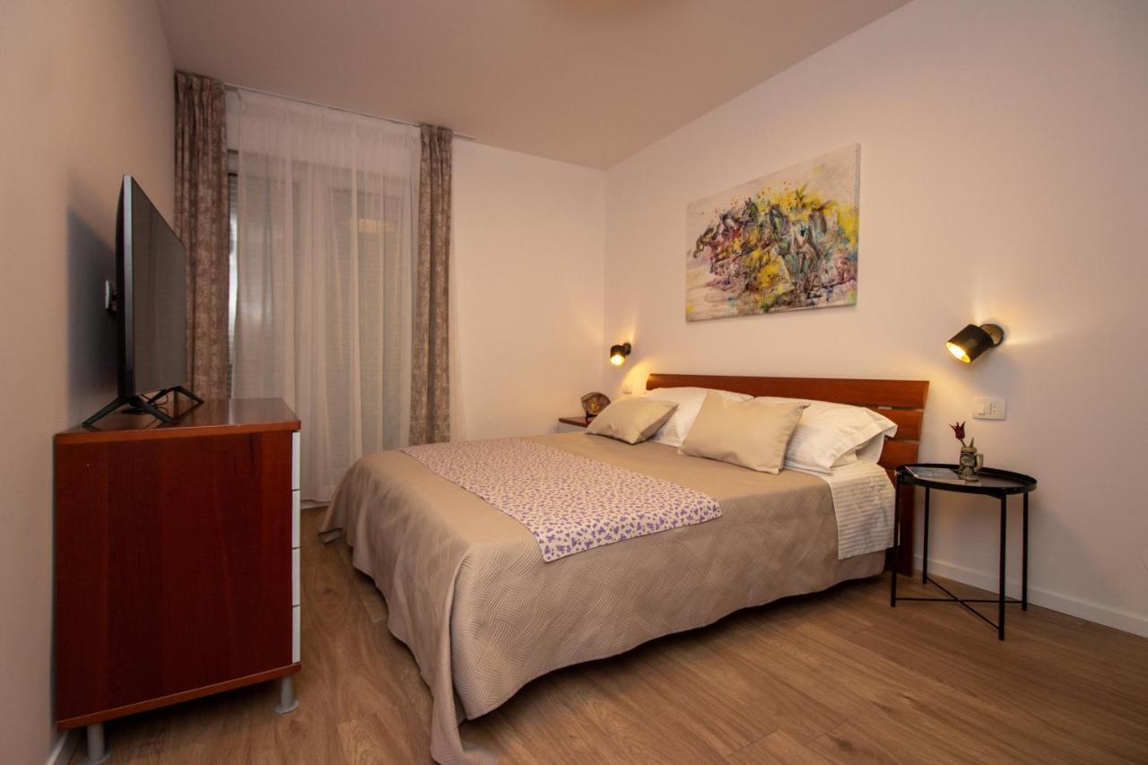 Bura2 , With Private Parking In The Garage Apartment Split Luaran gambar